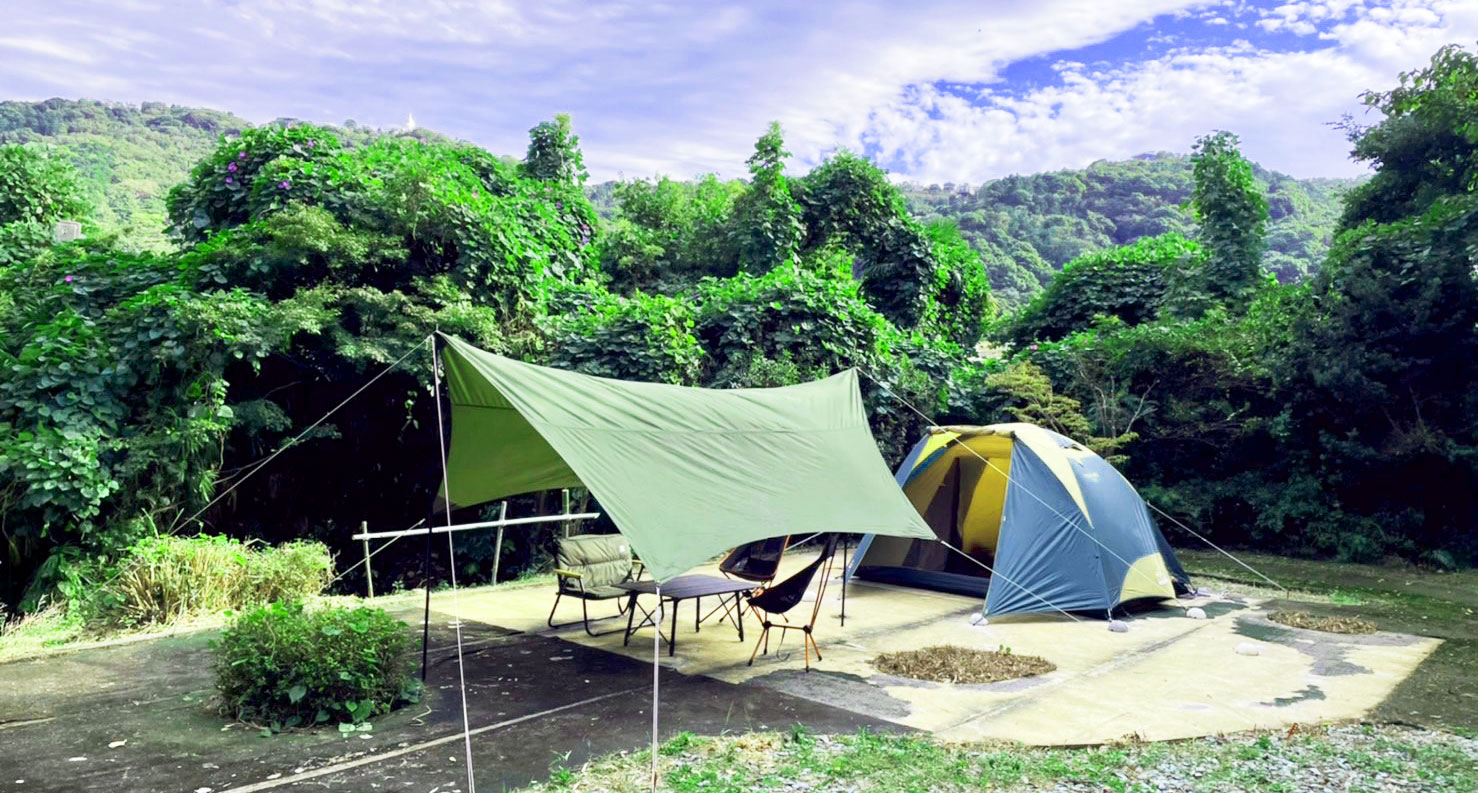 SHION ATAMI CAMP！　シオン熱海キャンプ場（遠景）