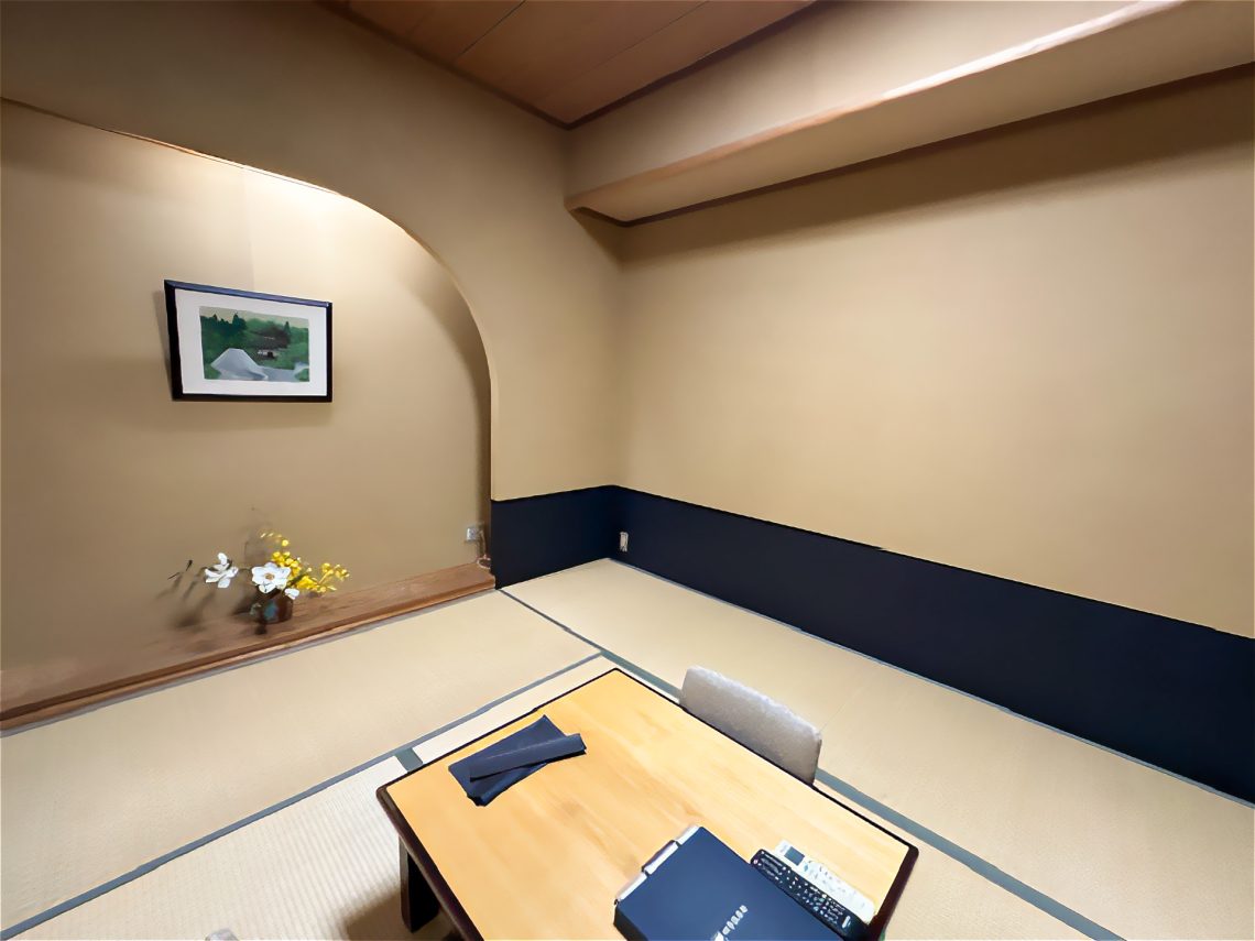 京都加茂川荘リニューアル 腰張り(銀閣)