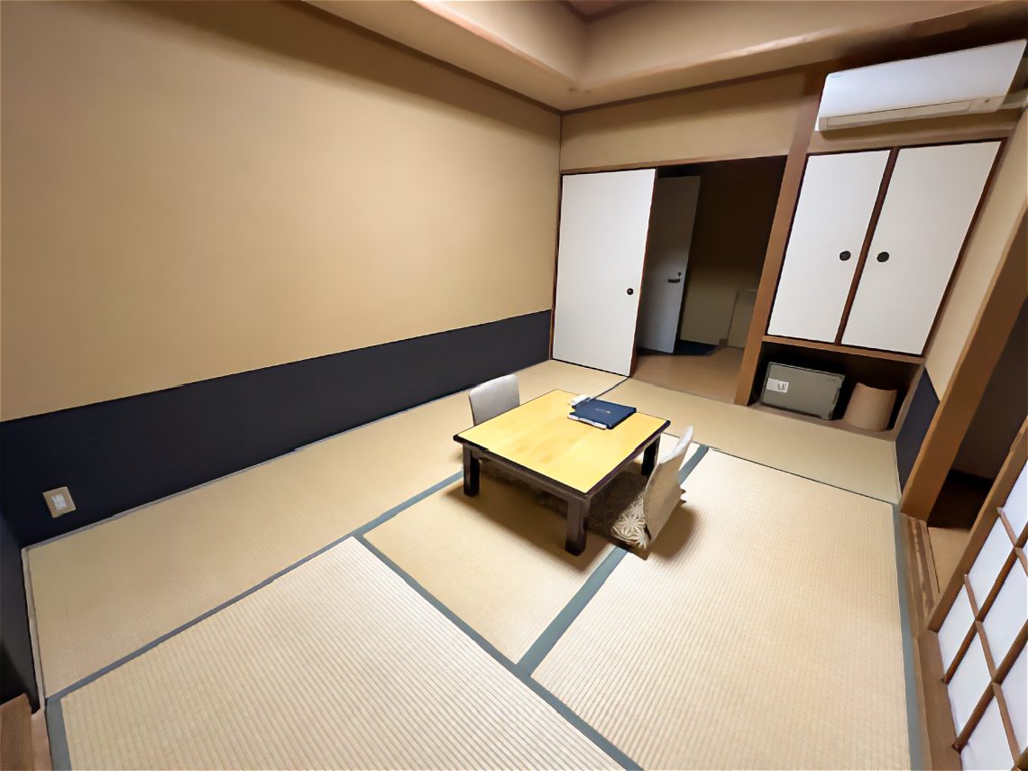 京都加茂川荘リニューアル 腰張り(銀閣)